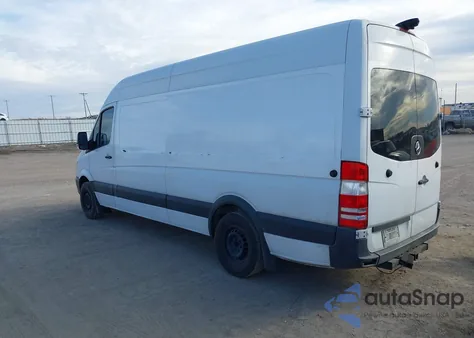 2016 Mercedes-Benz Sprinter 2500 High Roof из США, поврежденный, VIN WDZPE8CD1GP192415